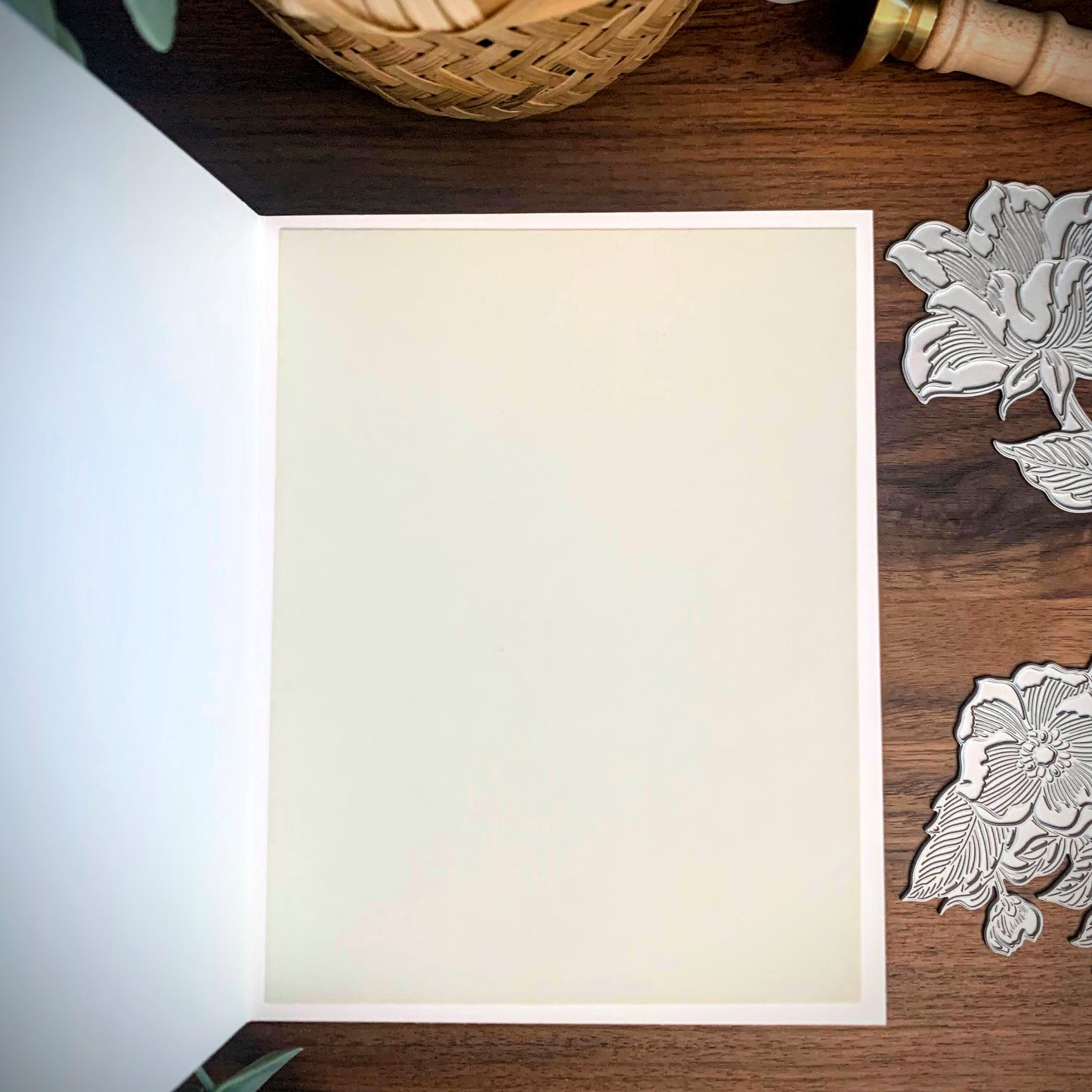 Inkless Pressed Roses Card (Mother's Day)